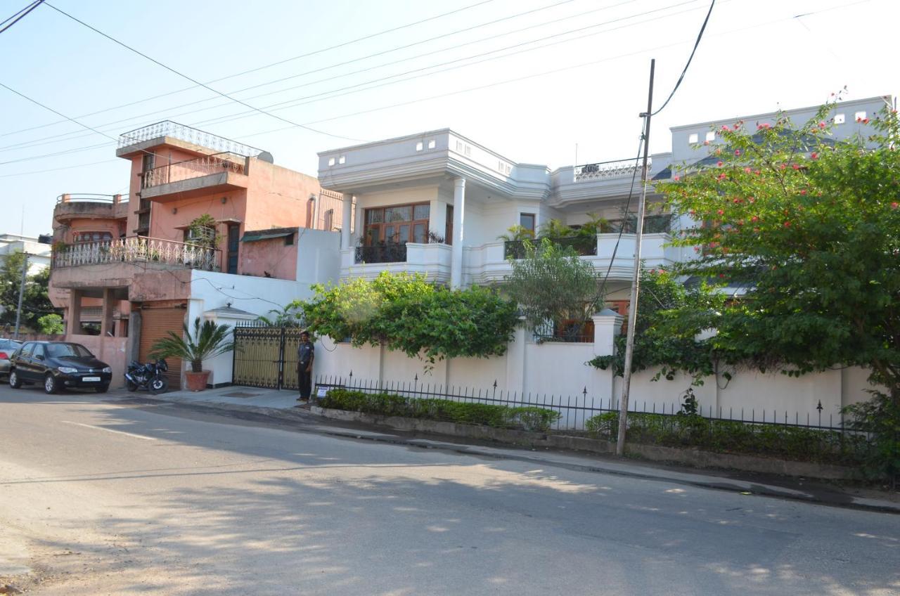 Sandy'S Homestay Dzsammu Kültér fotó