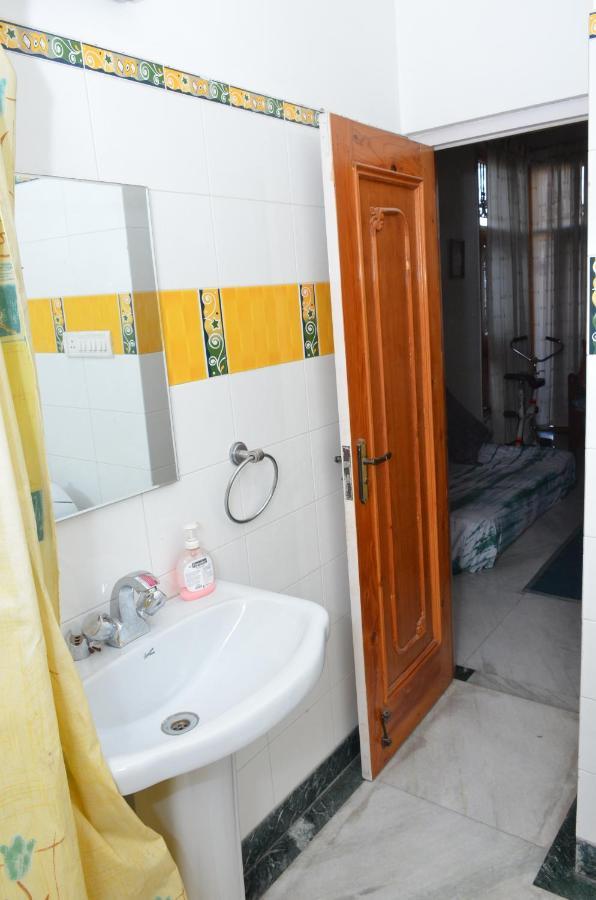 Sandy'S Homestay Dzsammu Kültér fotó